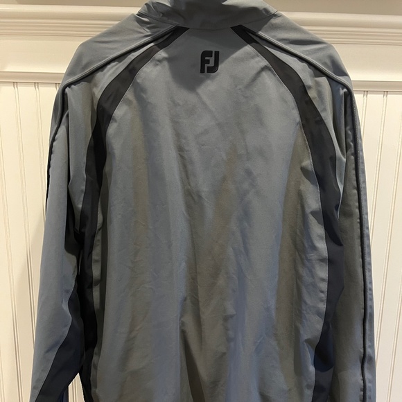 FootJoy DryJoy rain jacket - Picture 2 of 3